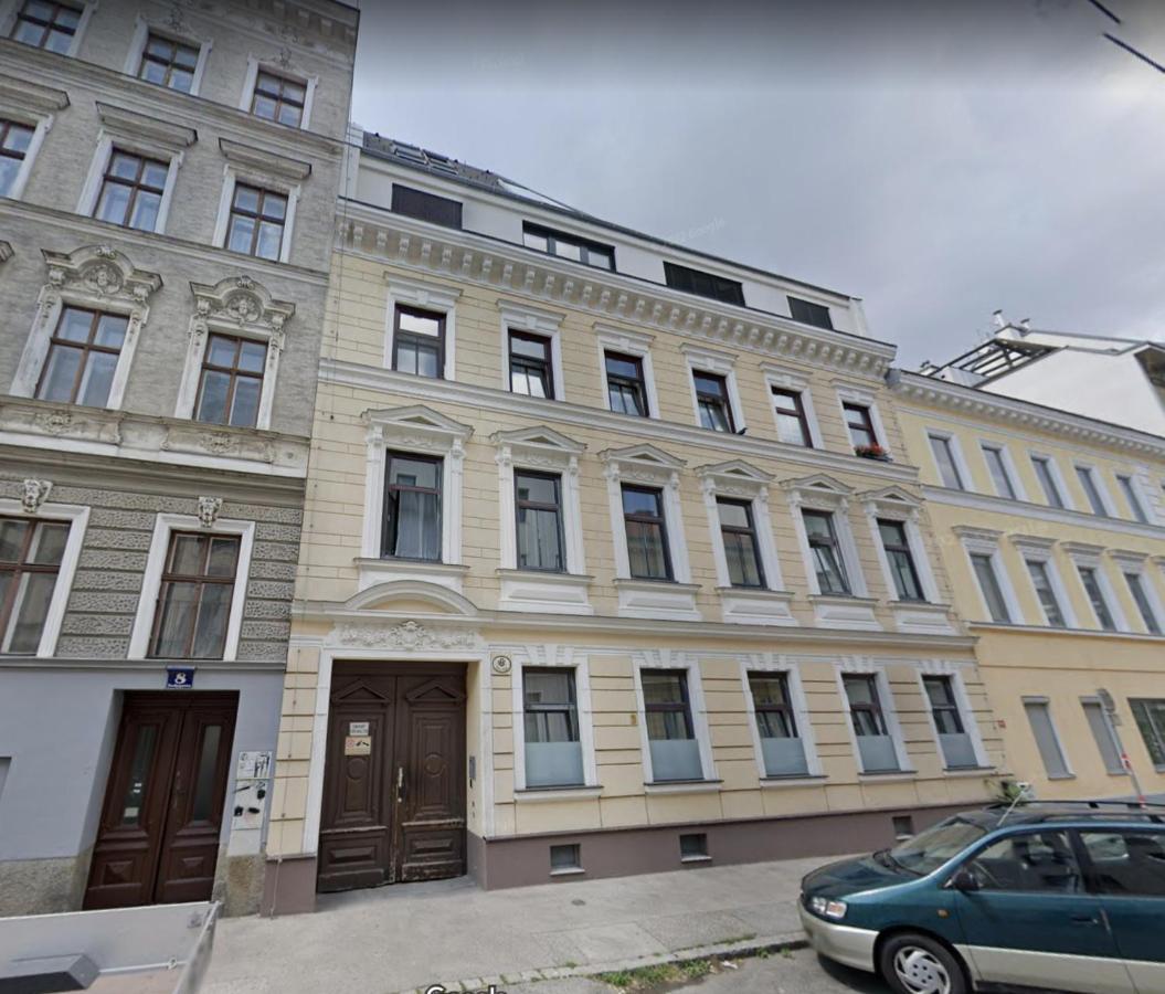 Stylish Designed Apartment In A Calm District Viena Exterior foto